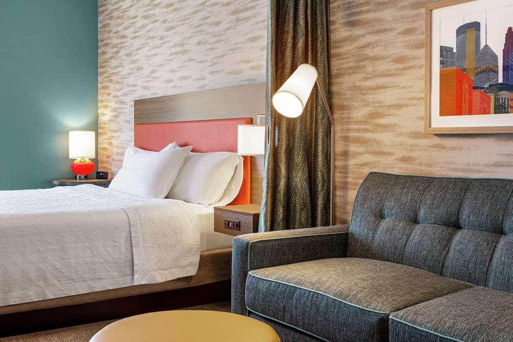 Home2 Suites By Hilton Minneapolis University Area Δωμάτιο φωτογραφία